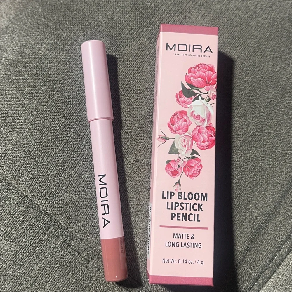 🥰💋Moira Lip Bloom Lipstick Pencil💋🥰